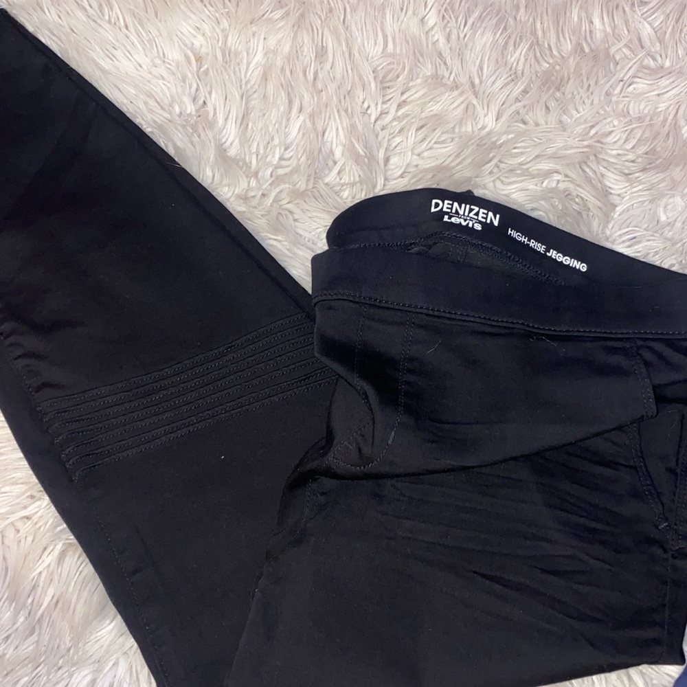 Denizen from Levi’s high-rise jeggings size XL